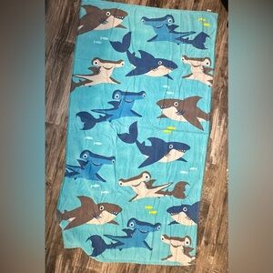 Lot Of 3 Kids Beach‎ Pool Towels. Hulk, Sharks, Descendants